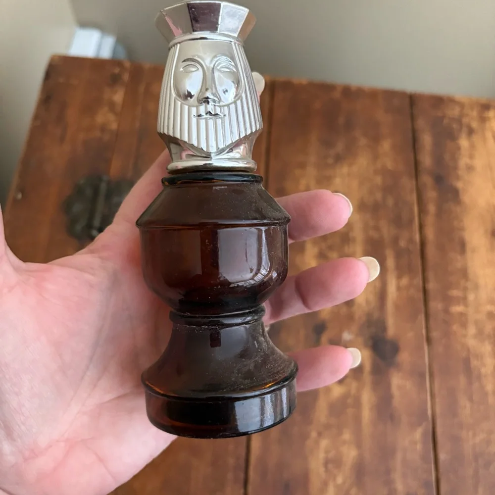 💚Avon Vintage The King Chess Piece Glass Bottle